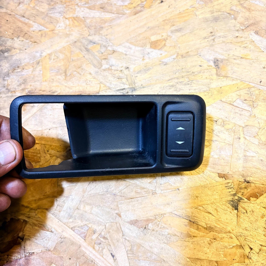 FORD KUGA ELECTRIC WINDOW SWITCH FRONT PASSENGER SIDE 3M51-226A37-AFW 2008-2013