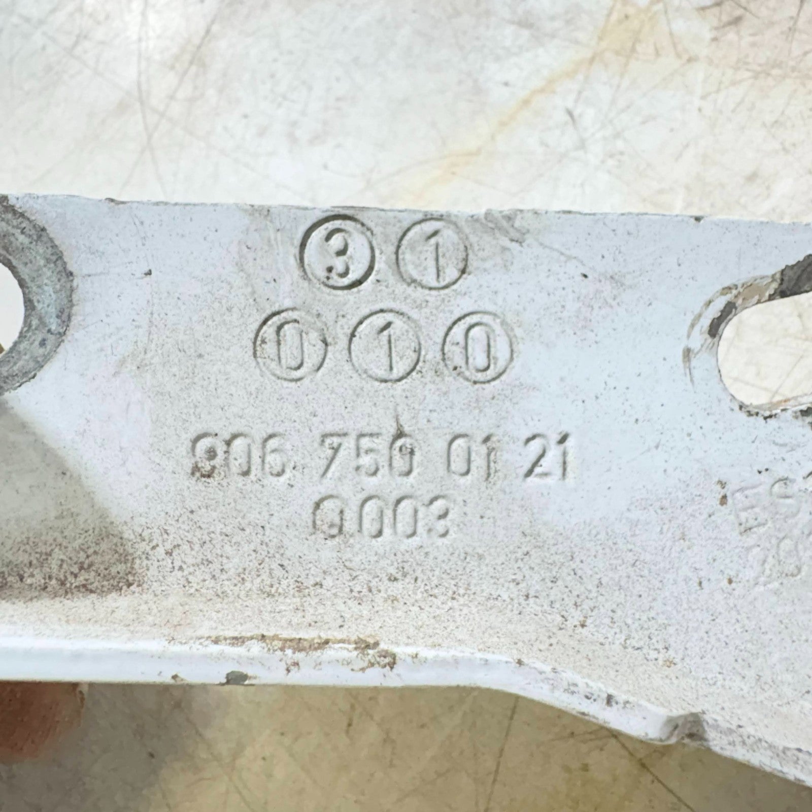 2006-2018 MERCEDES BENZ SPRINTER 2500 HINGE Right FRONT 906-750-01-21