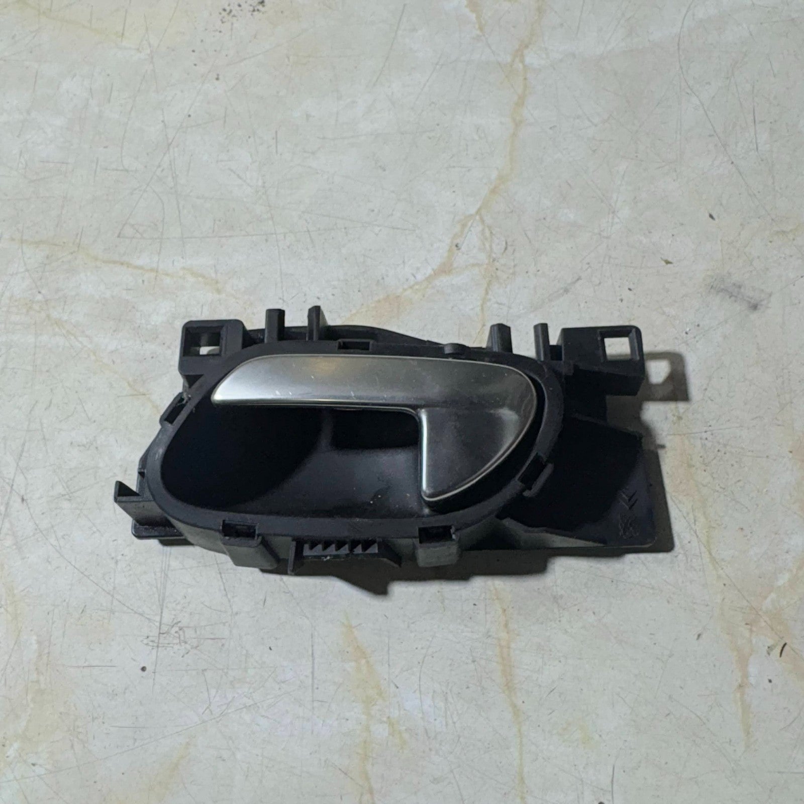 CITROEN DS3 2010-2014 PASSENGER SIDE FRONT INTERIOR DOOR HANDLE 1905002