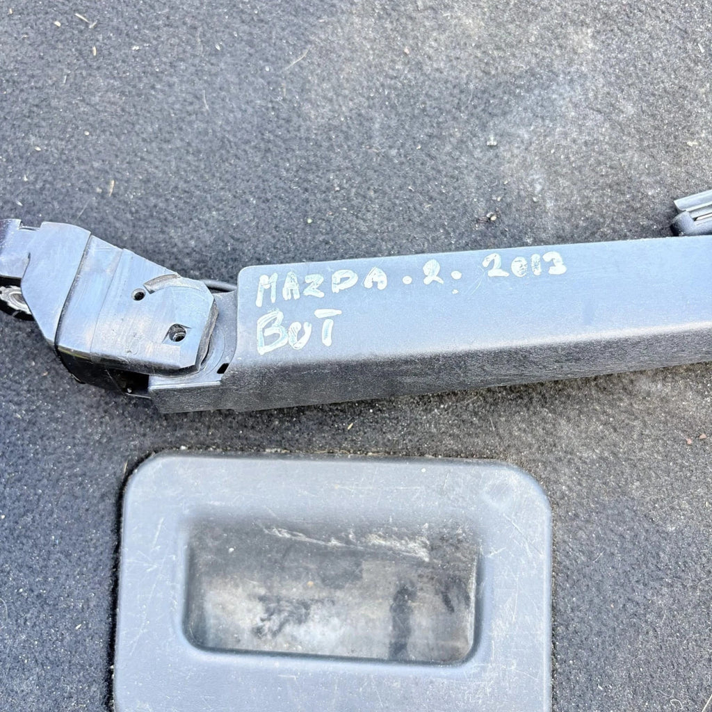 Mazda 2 DE Rear Wiper Arm + Blade Hatchback Tailgate 09/2007-09/2014