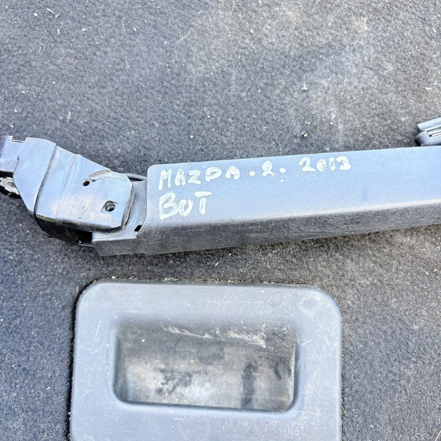 Mazda 2 DE Rear Wiper Arm + Blade Hatchback Tailgate 09/2007-09/2014