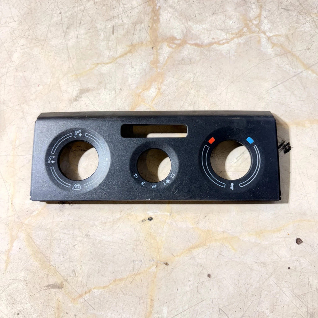 SKODA FABIA MK2 ROOMSTER 2007-15 HEATER CLIMATE CONTROL SURROUND TRIM 5J0819075B
