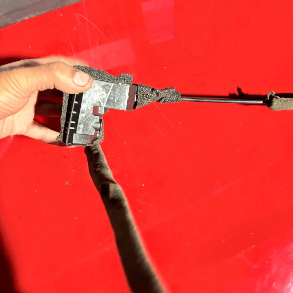 NISSAN JUKE 2014 DOOR LOCK CATCH MECHANISM REAR RIGHT SIDE