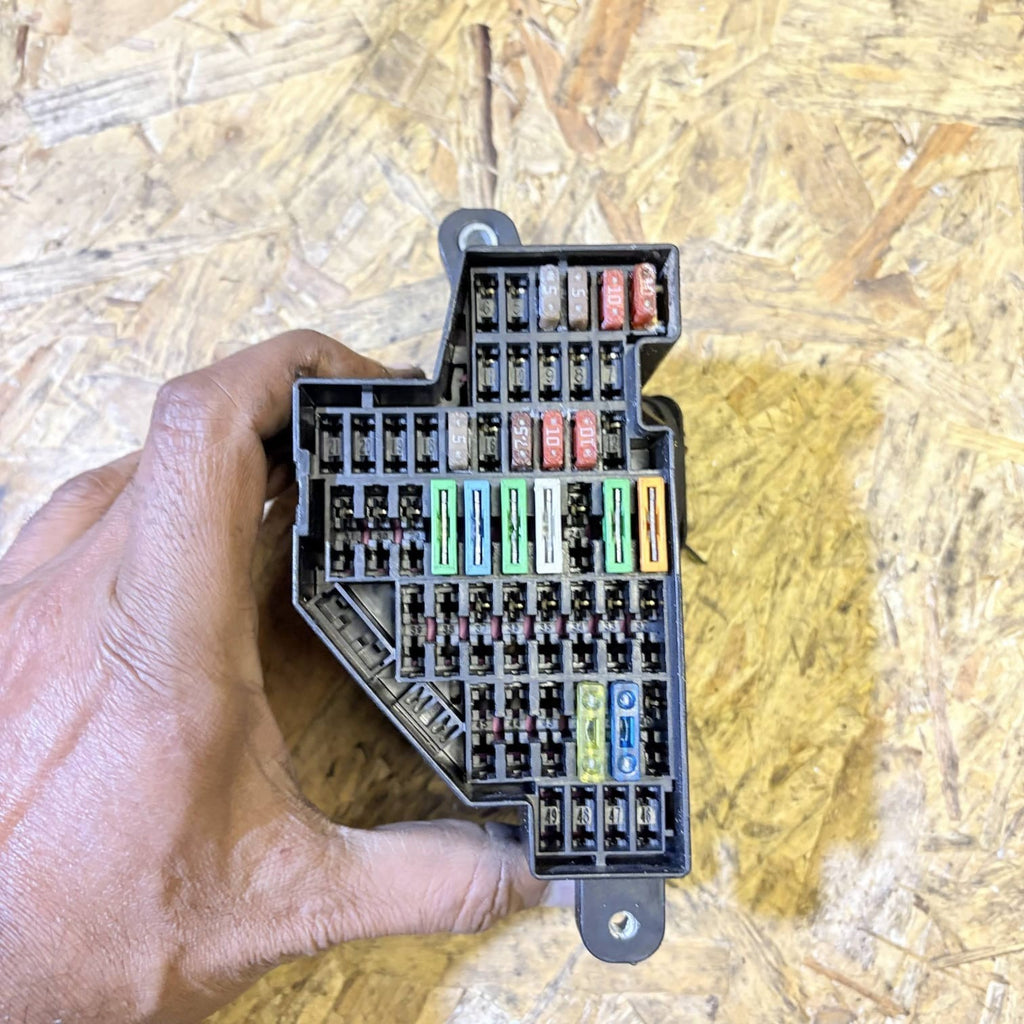 SEAT LEON FR 2005-2012 FUSE BOX
