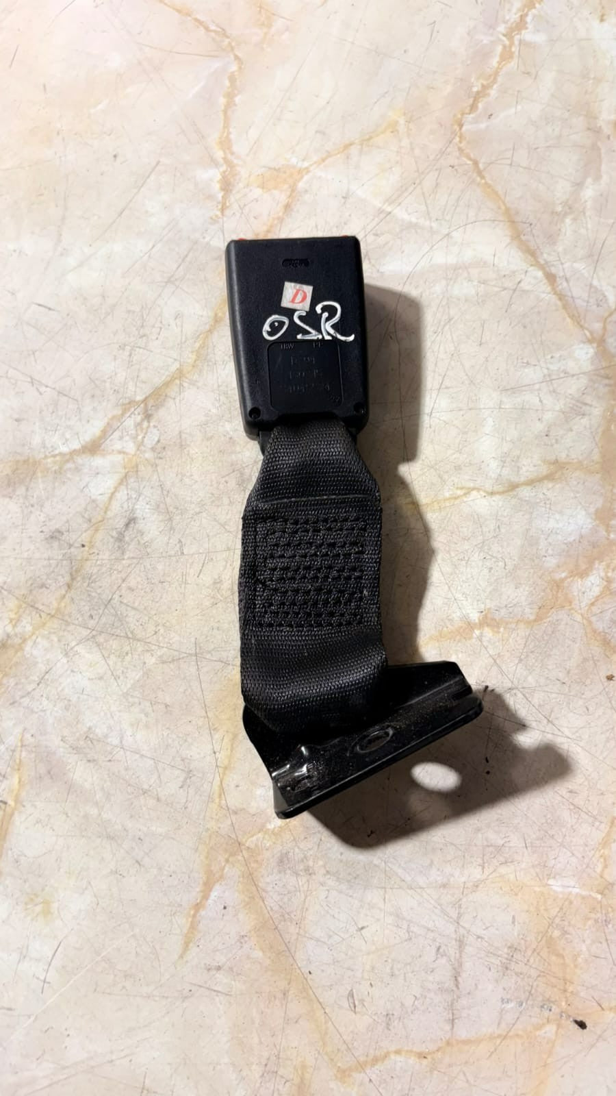 Fiat 500 Abarth Rear seat belt buckle 34045524 LIQ4527