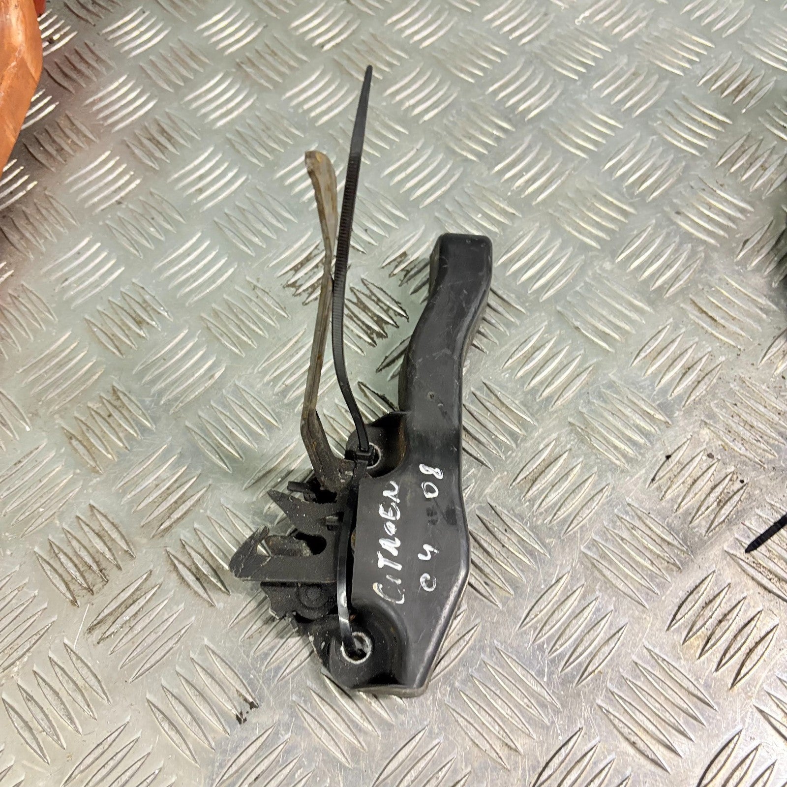 2014 CITROEN C4 2008 BONNET HOOD LOCKING HOOK LATCH