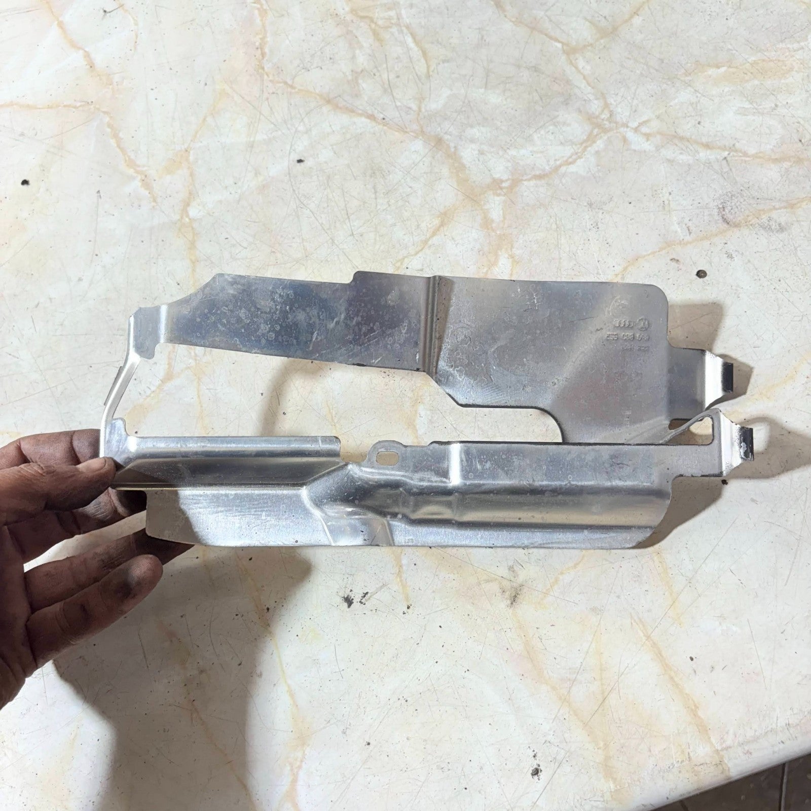 Audi A3 8P 2003-2013 Steering Column Cowl Inner Support Bracket 8P0880225