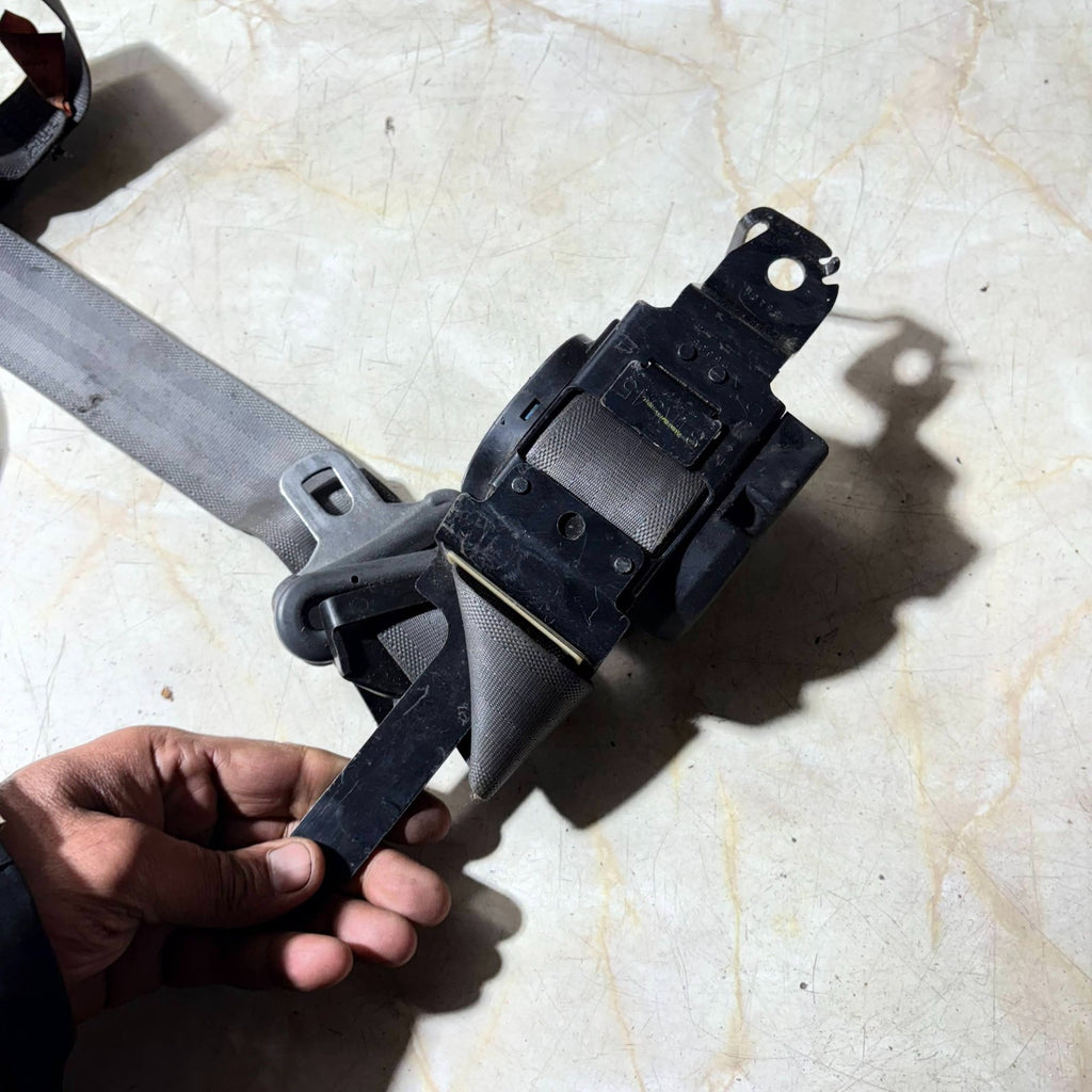 Seat belt for Mitsubishi 0420007