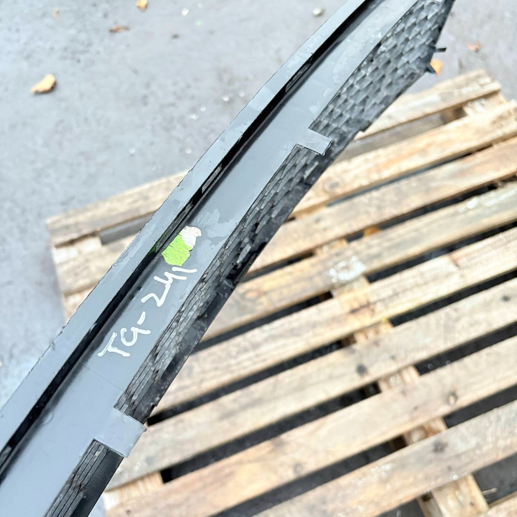 Fiat 500 312 2007-2015 Front Bumper Lower Centre Grille Mesh Insert Pre-Facelift