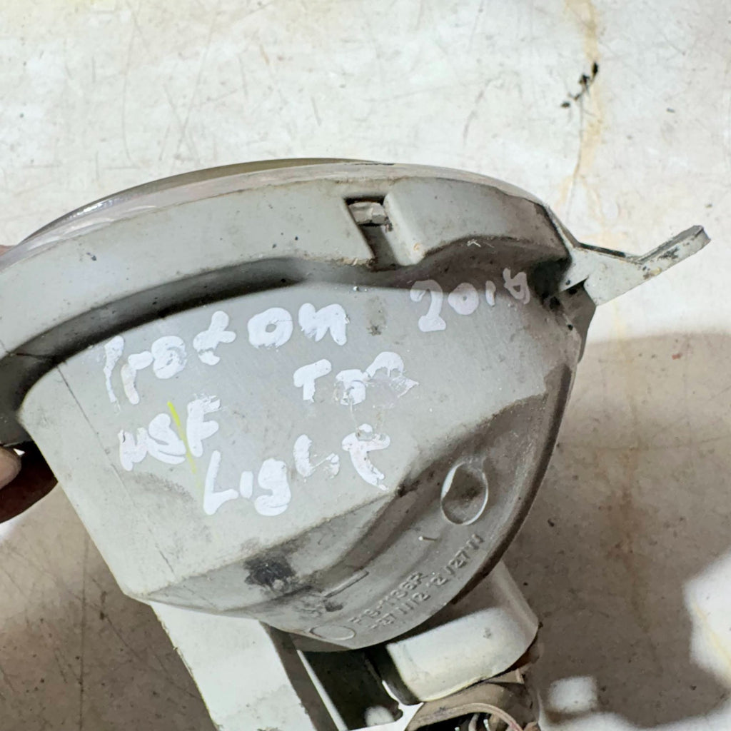 LEFT FOG LIGHT FOR PROTON SAVVY 2005-2012
