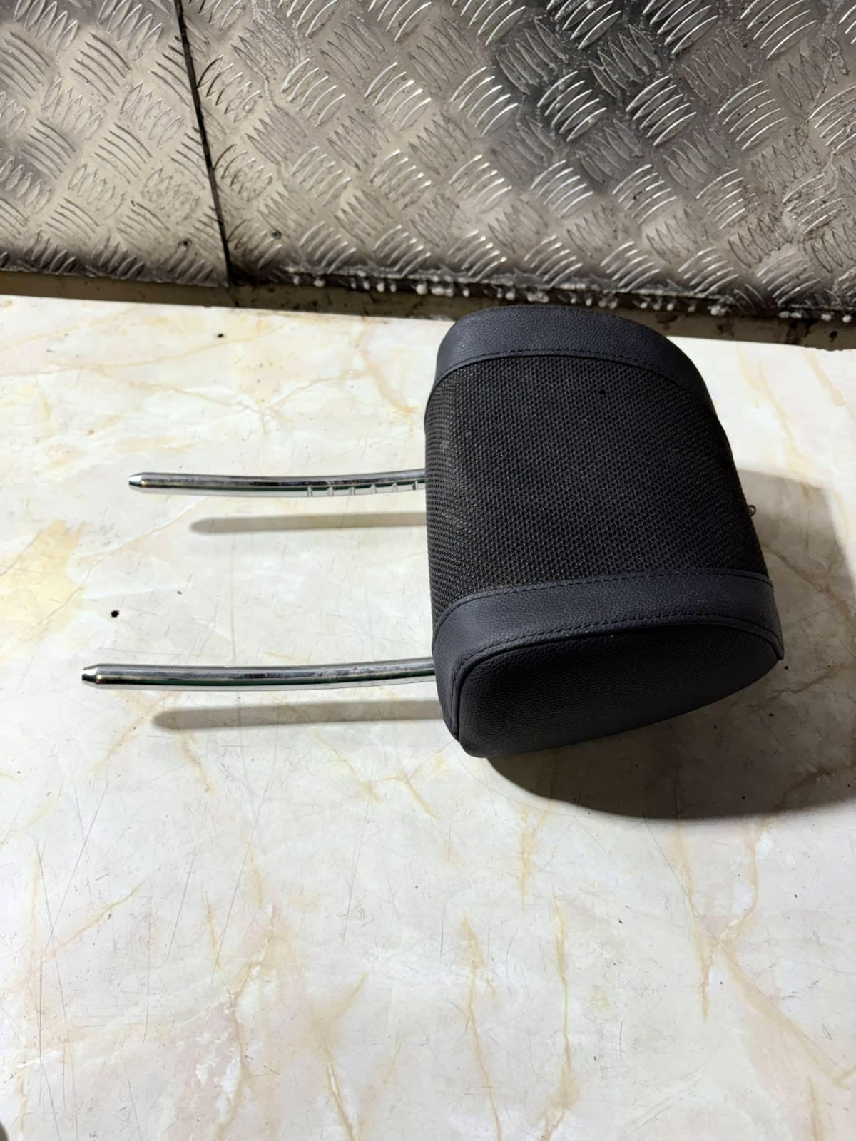BMW E90 E91 LCI Front Seat Headrest Left Right N/O/S Head Rest Leather