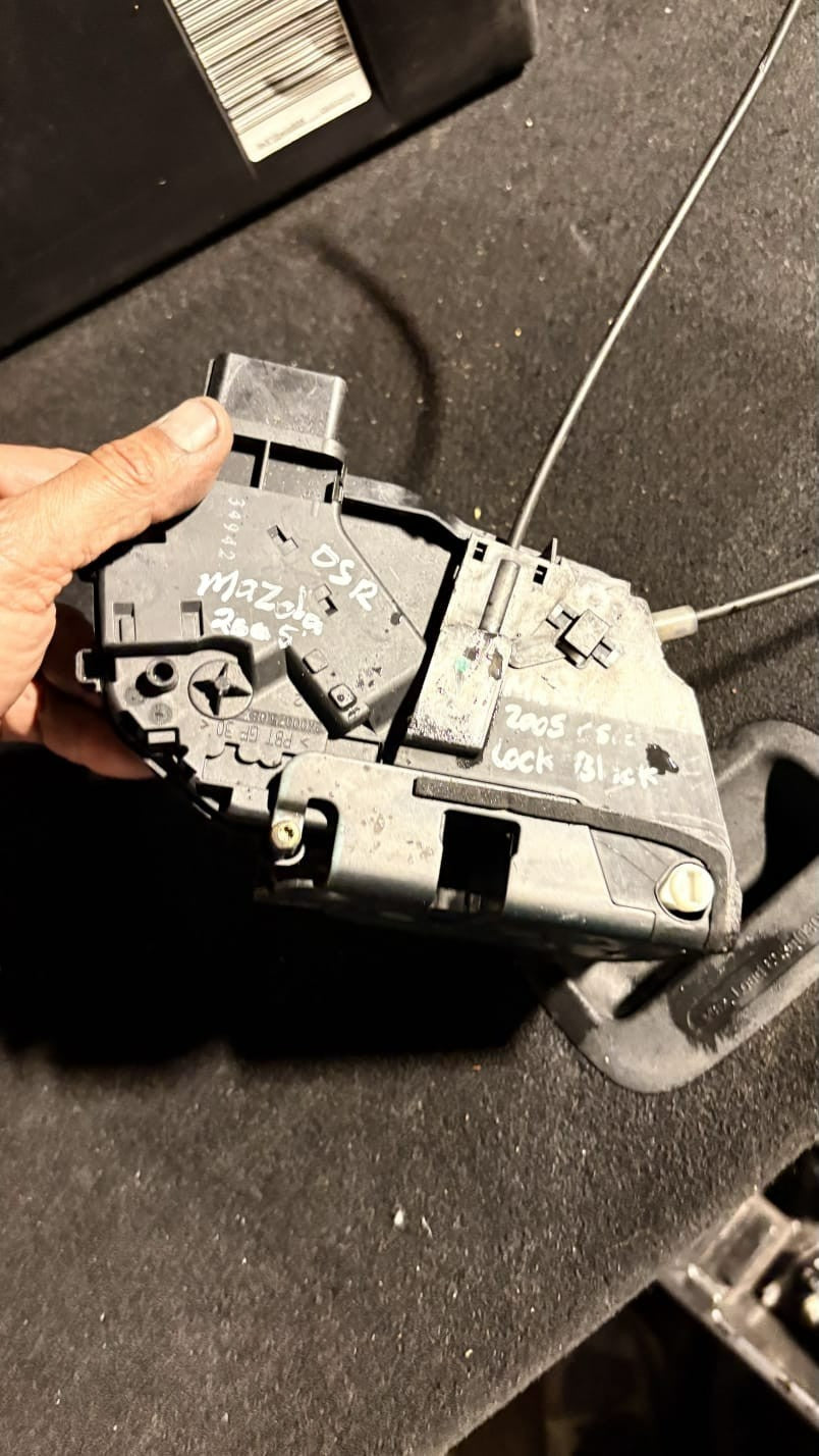 MAZDA 5 Sedan BK Rear Right Door Lock FA10B09C 2005 11181496