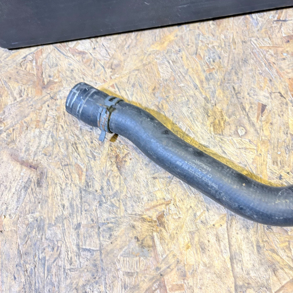 VW Beetle Top Water Coolant Hose Pipe Genione 122101AN