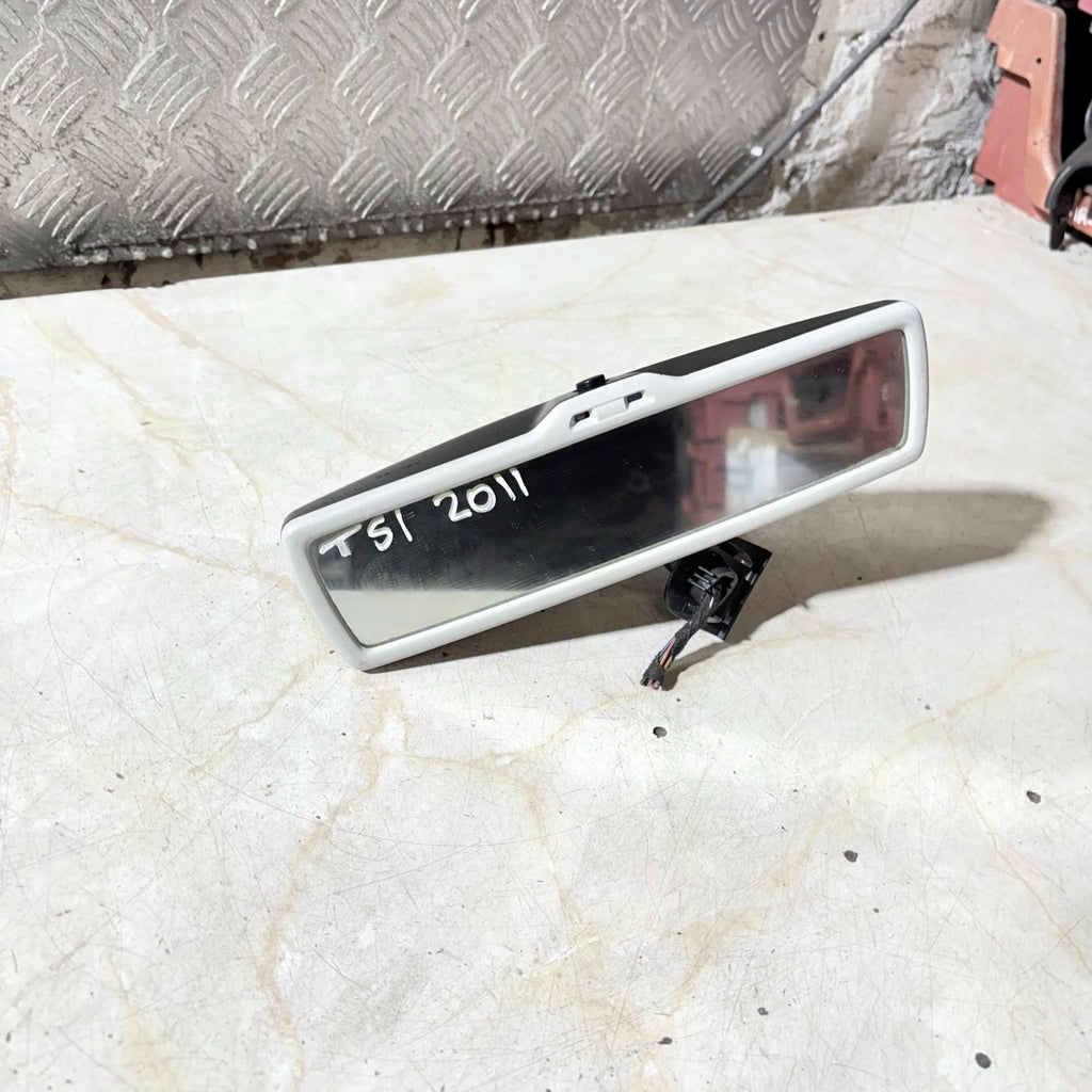 Volkswagen Touareg I 2011 Interior rear view mirror 026141