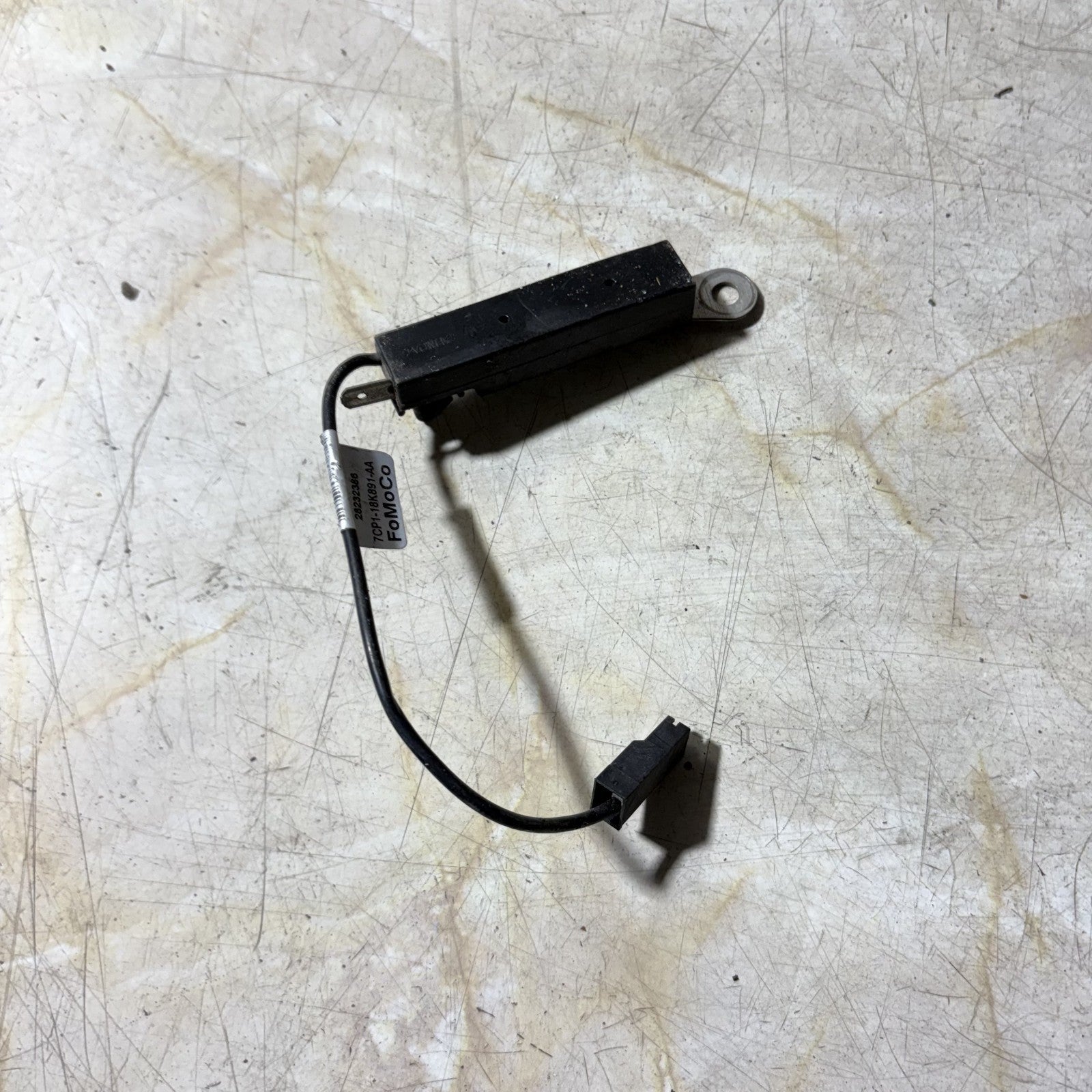 FORD FOCUS Antenna Aerial Amplifier 28232386