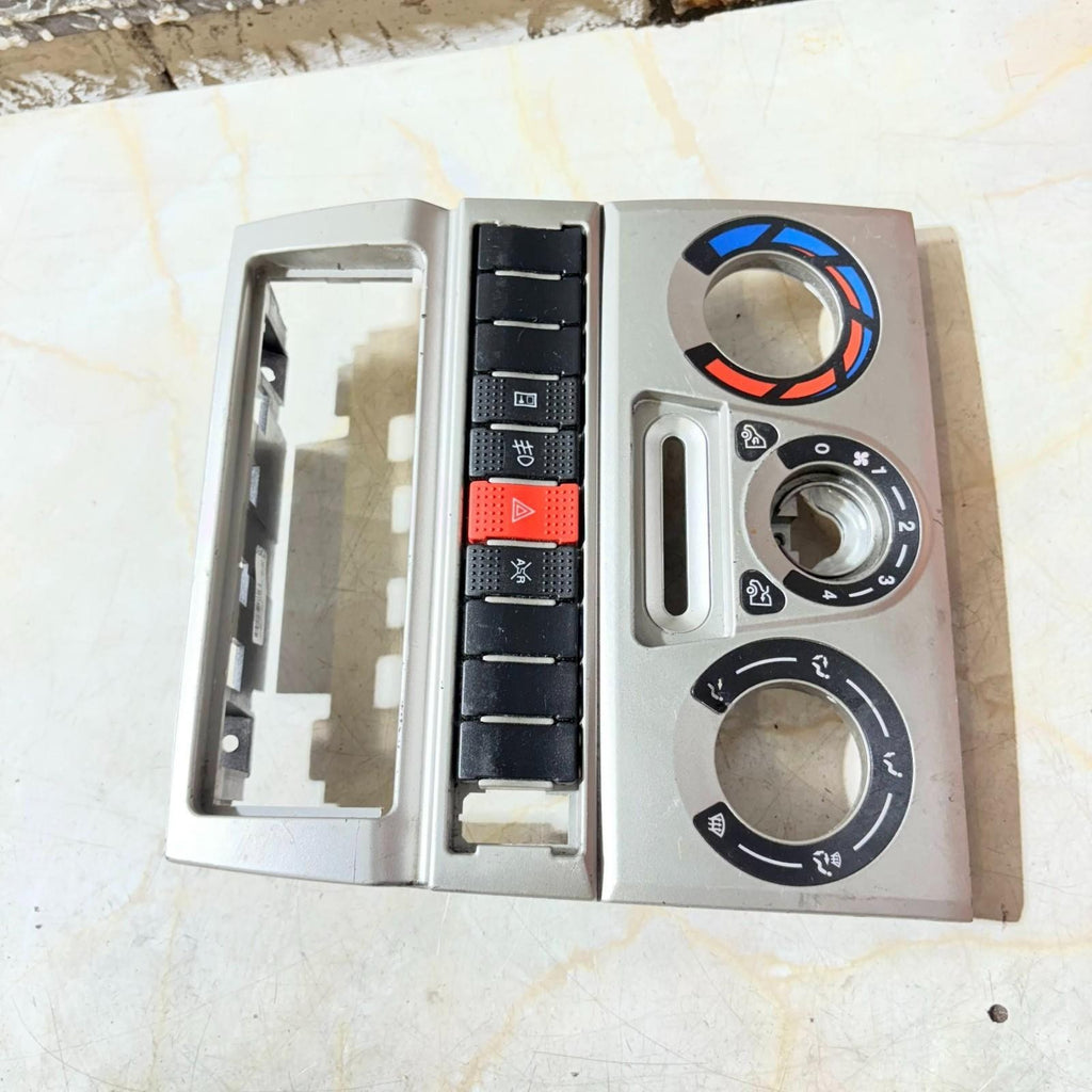 178140500 CLIMATE HEATER CONTROL UNIT SURROUND COVER TRIM FOR IVECO DAILY 2011