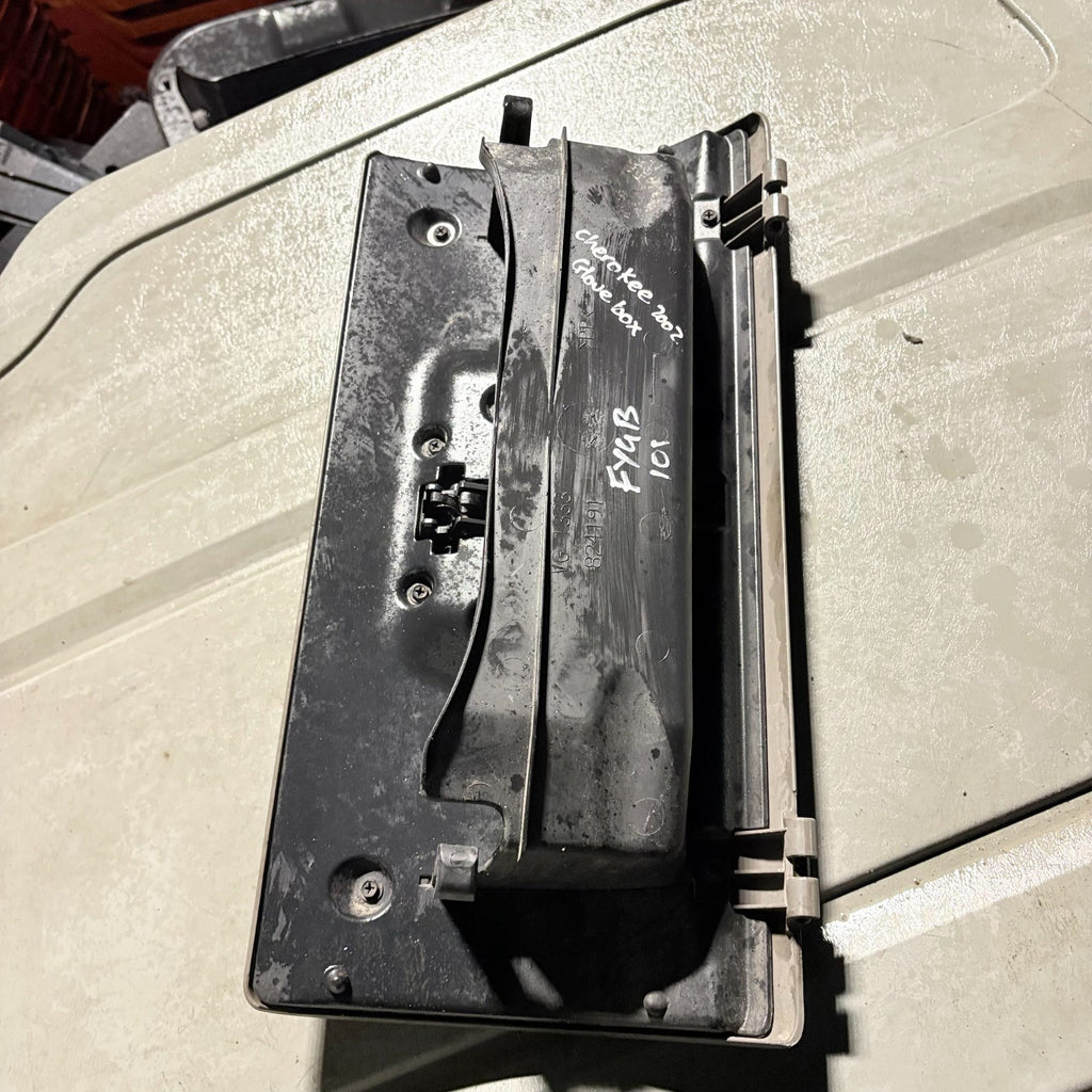 Jeep Grand Cherokee WK 2005-2010 Glove Box Compartment Grey 5JY801D5
