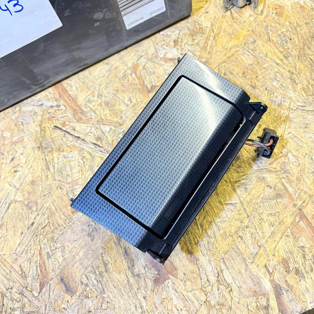 1998 MERCEDES ASHTRAY AND POWER SOCKET