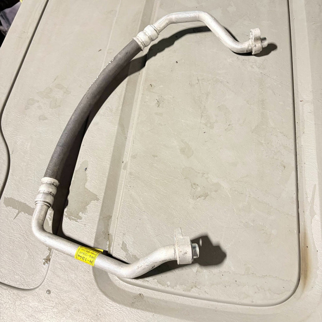 Vauxhall Mokka 2013 1.6/1.8 Manual A/C Compressor Hose Pipe 95966490 1850250