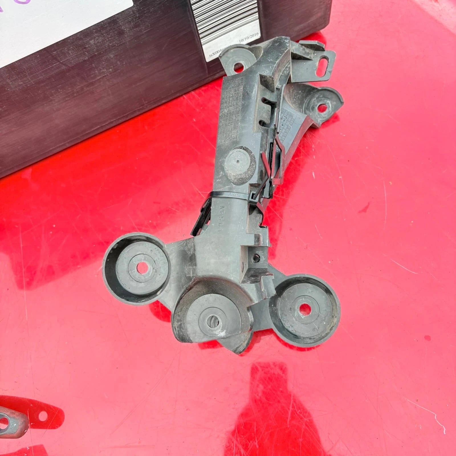 CITROEN DS3 O/S/R REAR Front BUMPER BRACKET 09683742980 2PC