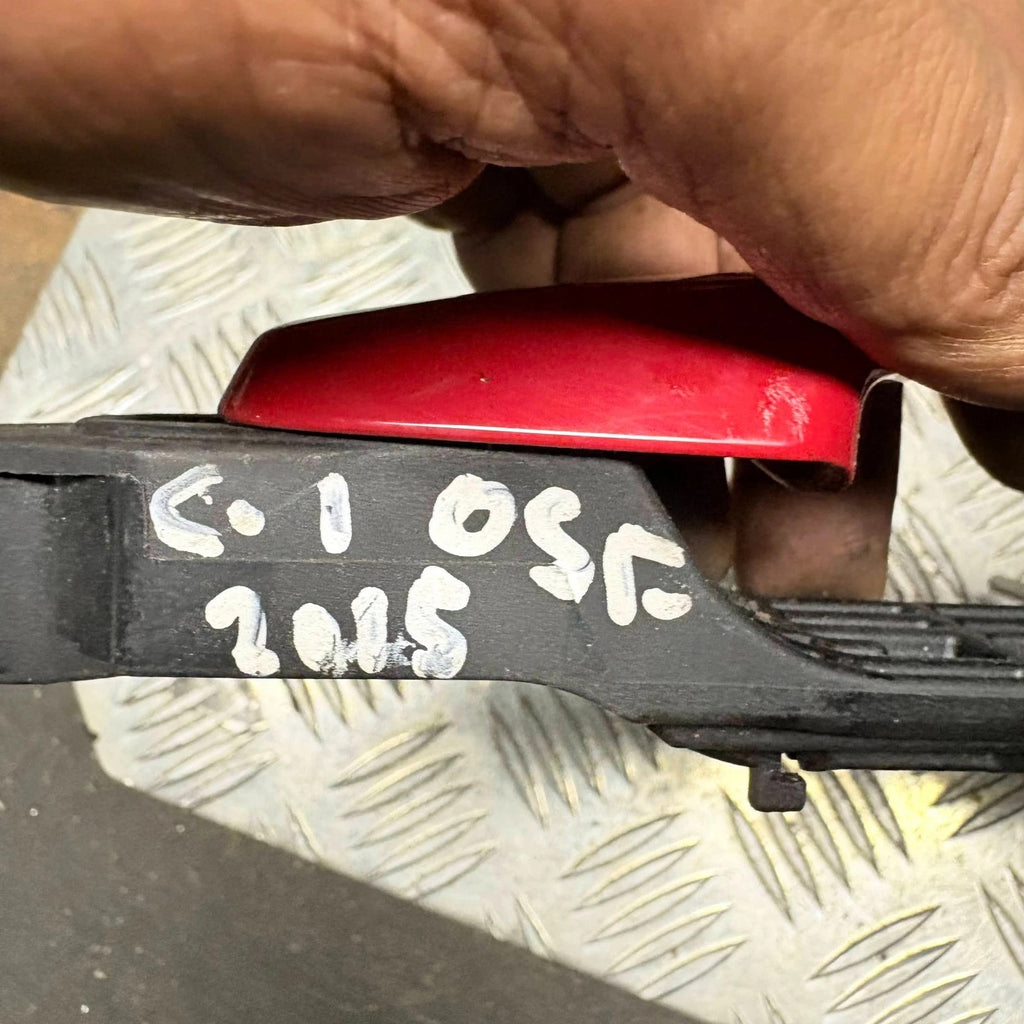 Citroen C1 II 2014-2021 Peugeot 108 2014-2021 FR Ext Door Handle Red B000843580