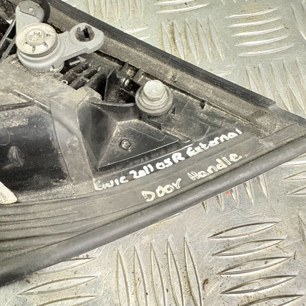 HONDA CIVIC MK8 FK3 DOOR HANDLE DRIVER REAR 72680SMGE0 5DR 2011