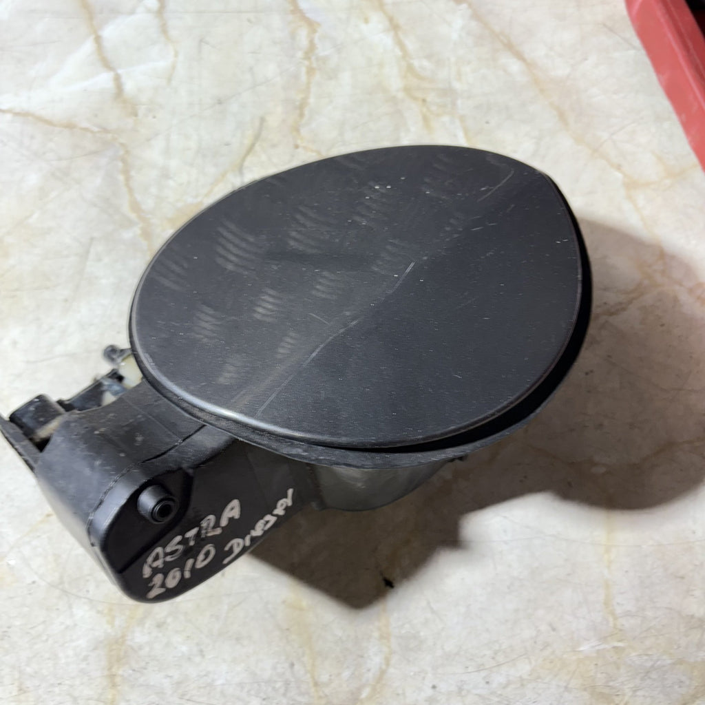 VAUXHALL ASTRA 2010-2015 DIESEL FUEL CAP FILLER FLAP LID COVER