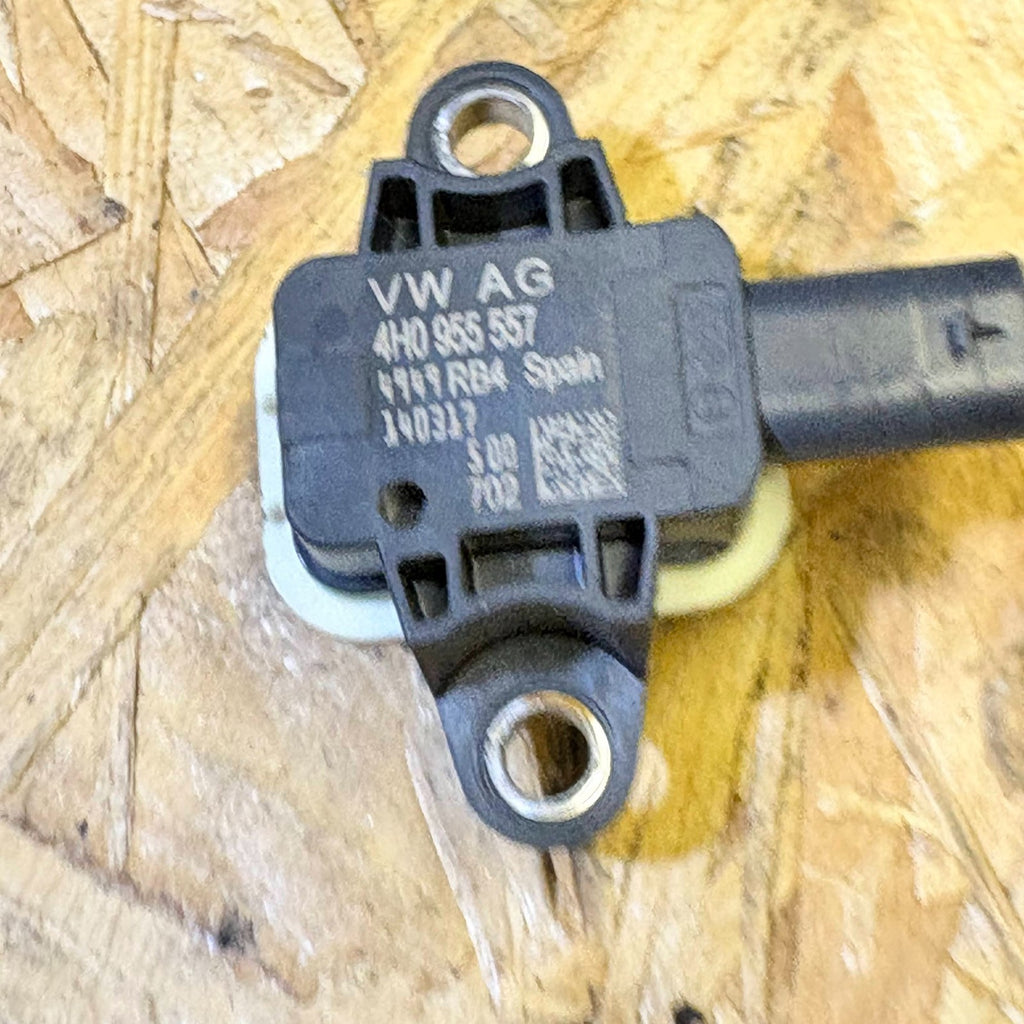 Skoda Fabia Driver Side Right Airbag Impact Crash Sensor 4H0955557 2015-2021