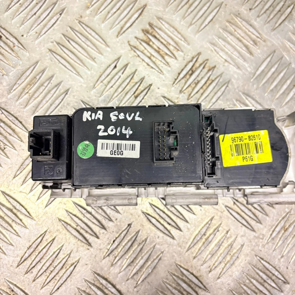 2014 KIA SOUL CRDI MK2 5DR 1.6 TRACTION CONTROL SWITCH 96790-B2610