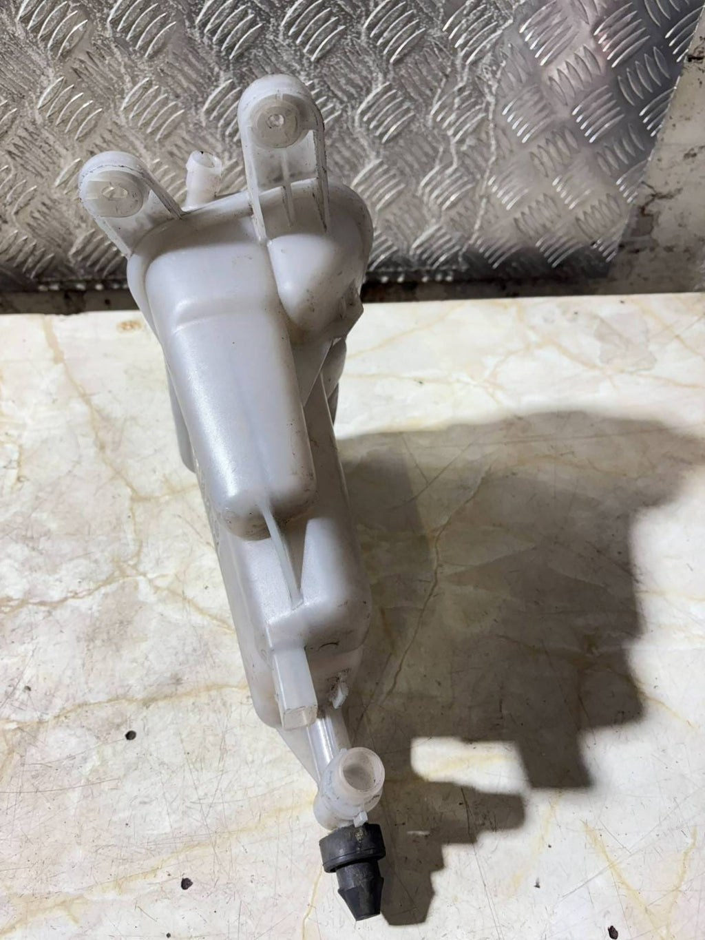 2009 AUDI A5 2.0 TDI Quattro S Line 2DR CAHA COOLANT EXPANSION BOTTLE 8K0121403G