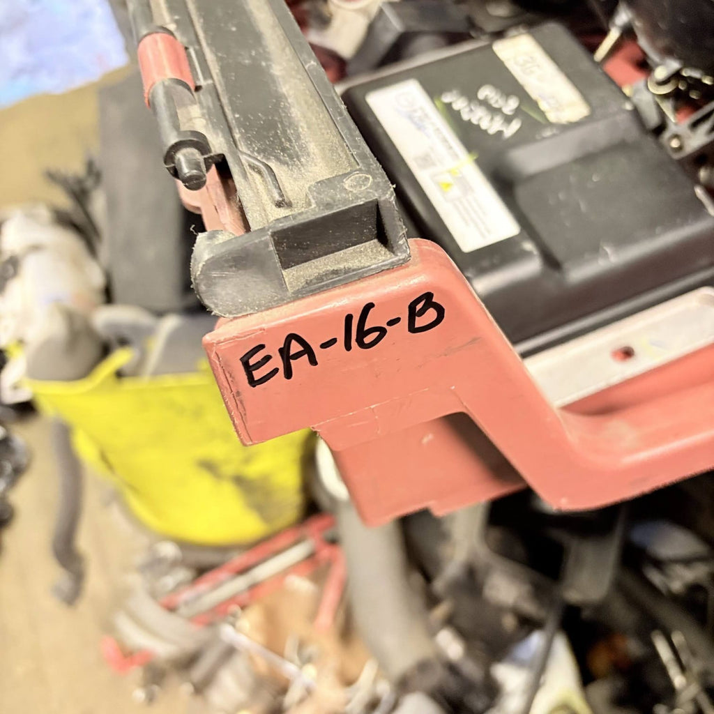 Mazda 6 Engine Control Unit ECU 2.2D Diesel 2010 GH2 Facelift R2BG18881A