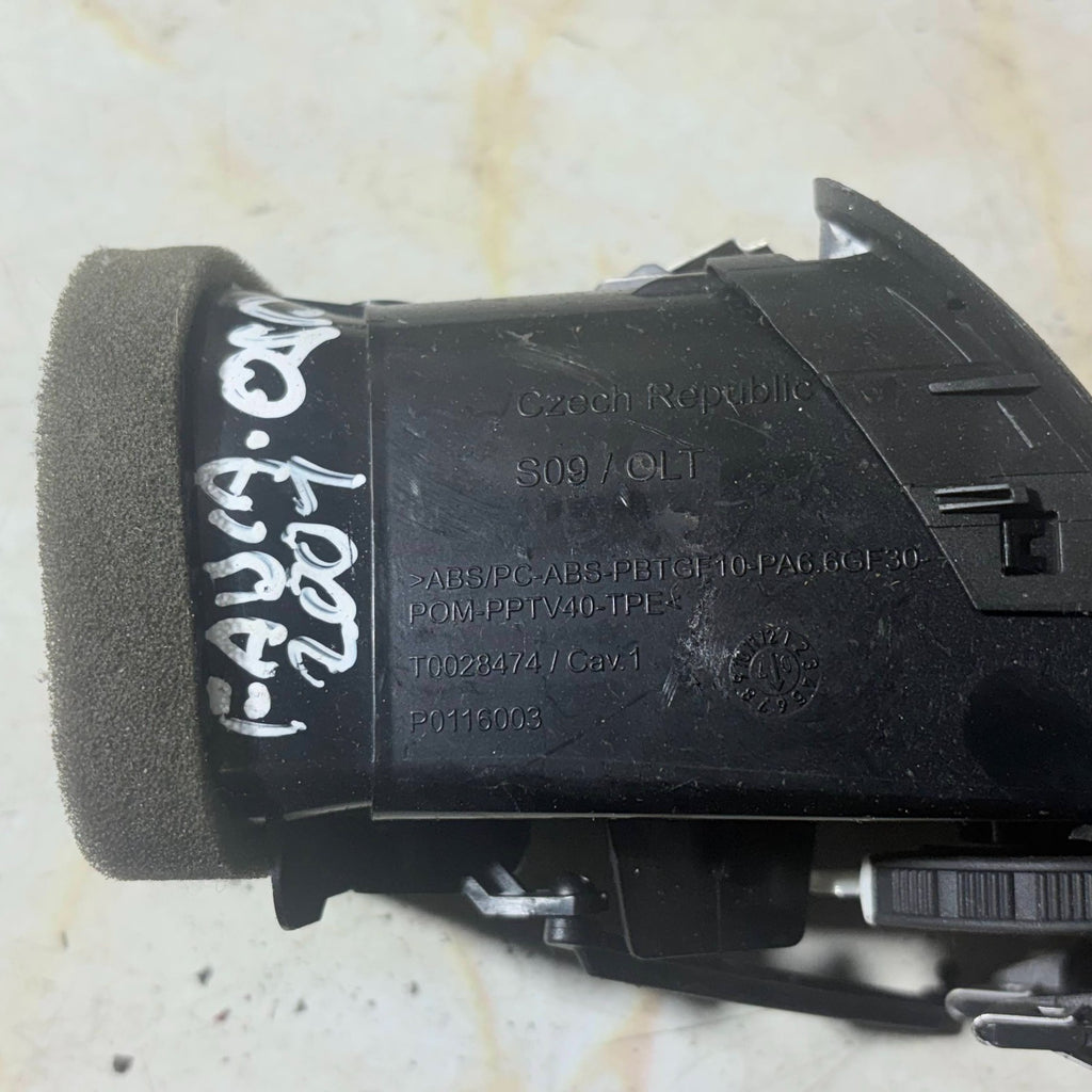 Skoda Fabia 2007-2015 Right Driver Dashboard Air Vent Front Trim