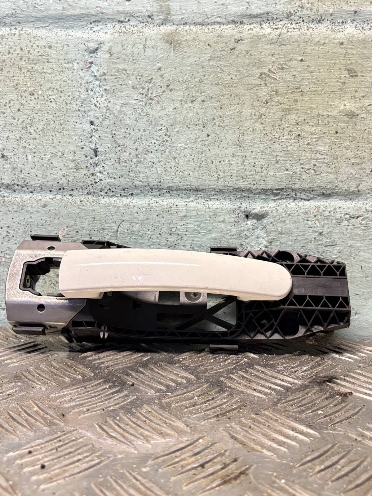 Seat Ibiza Driver Front External Door Handle White 2012