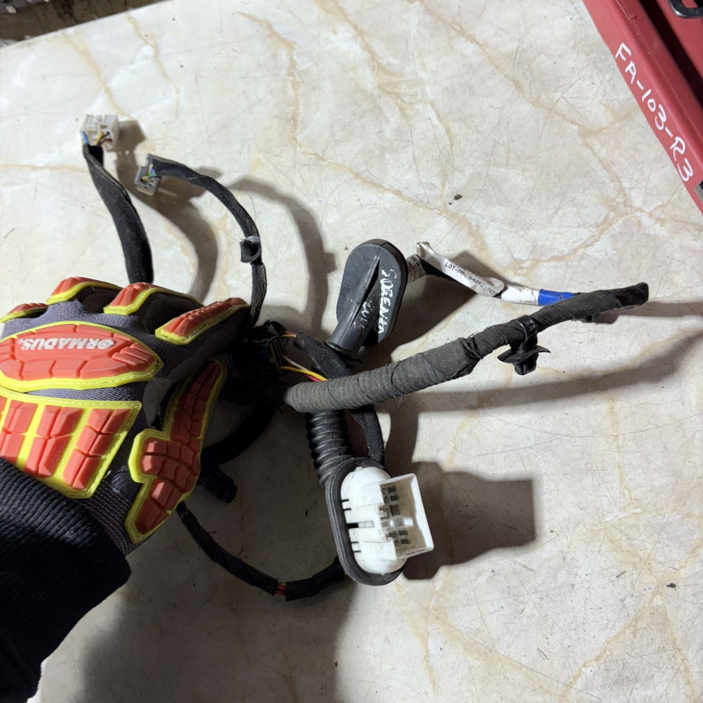 Kia Sorento 2005 Front Door Wiring Harness Loom Right
