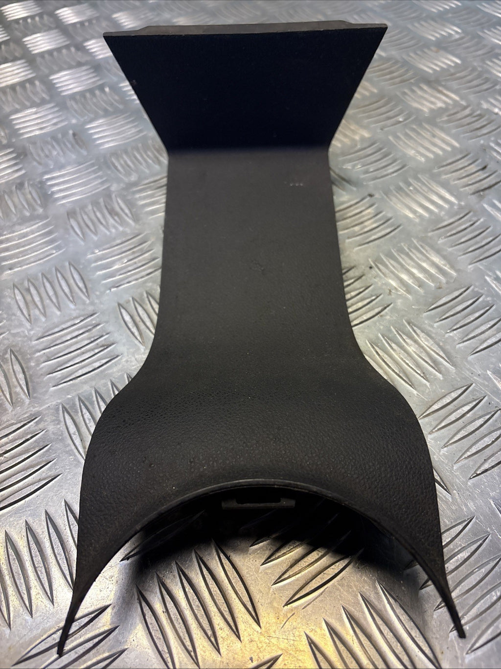 Audi A2 8Z Black Centre Console Trim in Front of Gear Stick 8Z0864261A