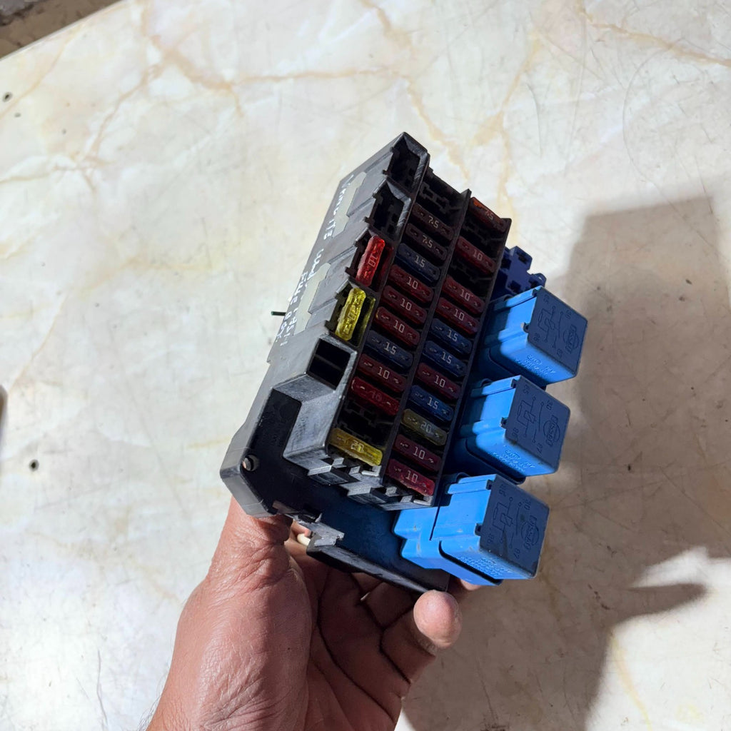 Nissan Vanette 1978-2007 Under Dash Interior Fuse and Relay Box