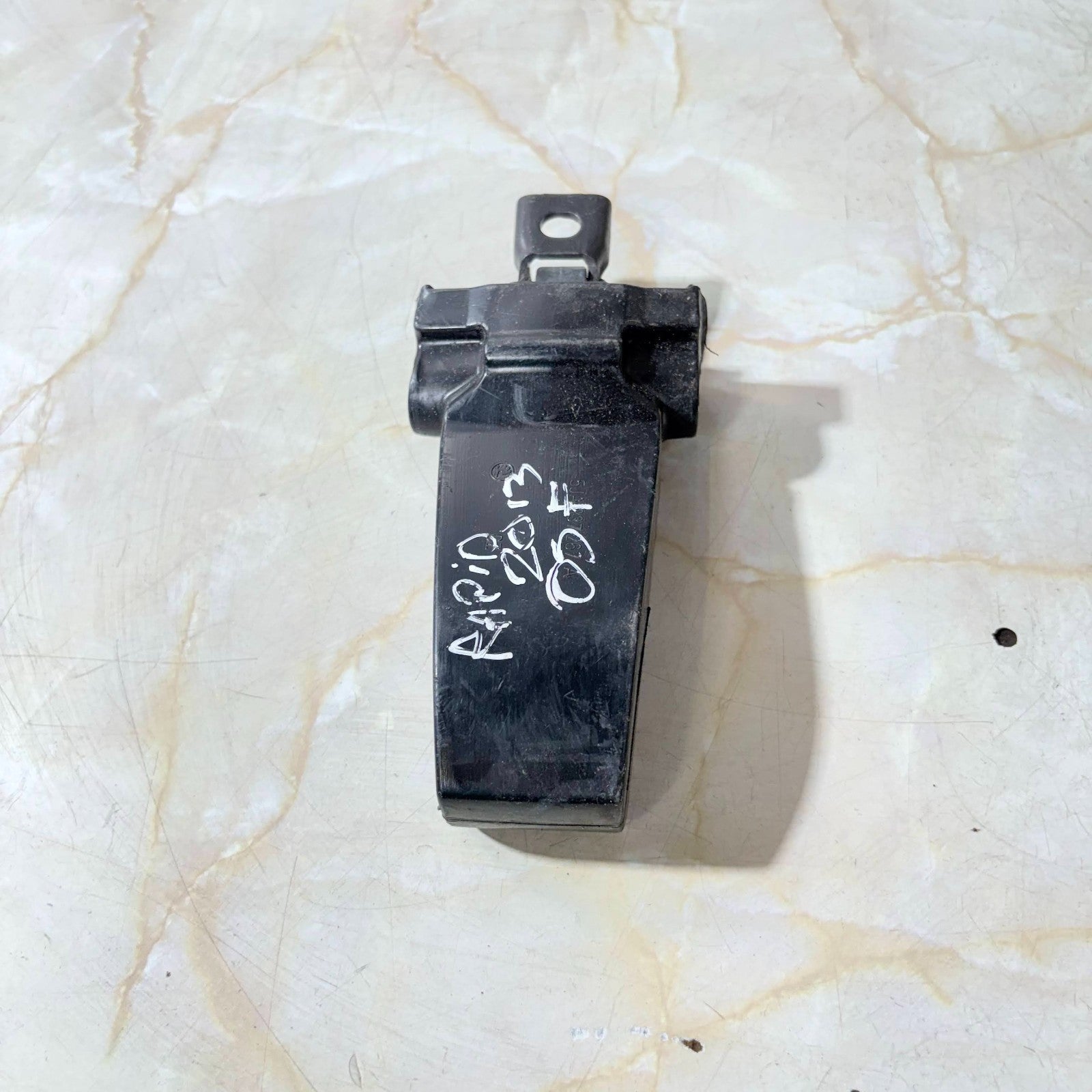 Skoda Rapid 2013 Door Safety Strap Brake Front Right Side 5JA837267A