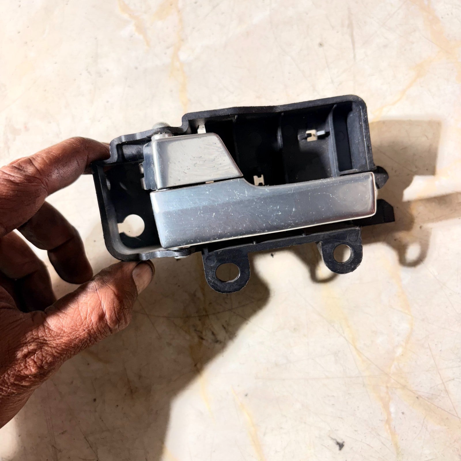 FORD KUGA DOOR HANDLE REAR LEFT PASSENGER SIDE INTERIOR 3M51R22601 2008-2012