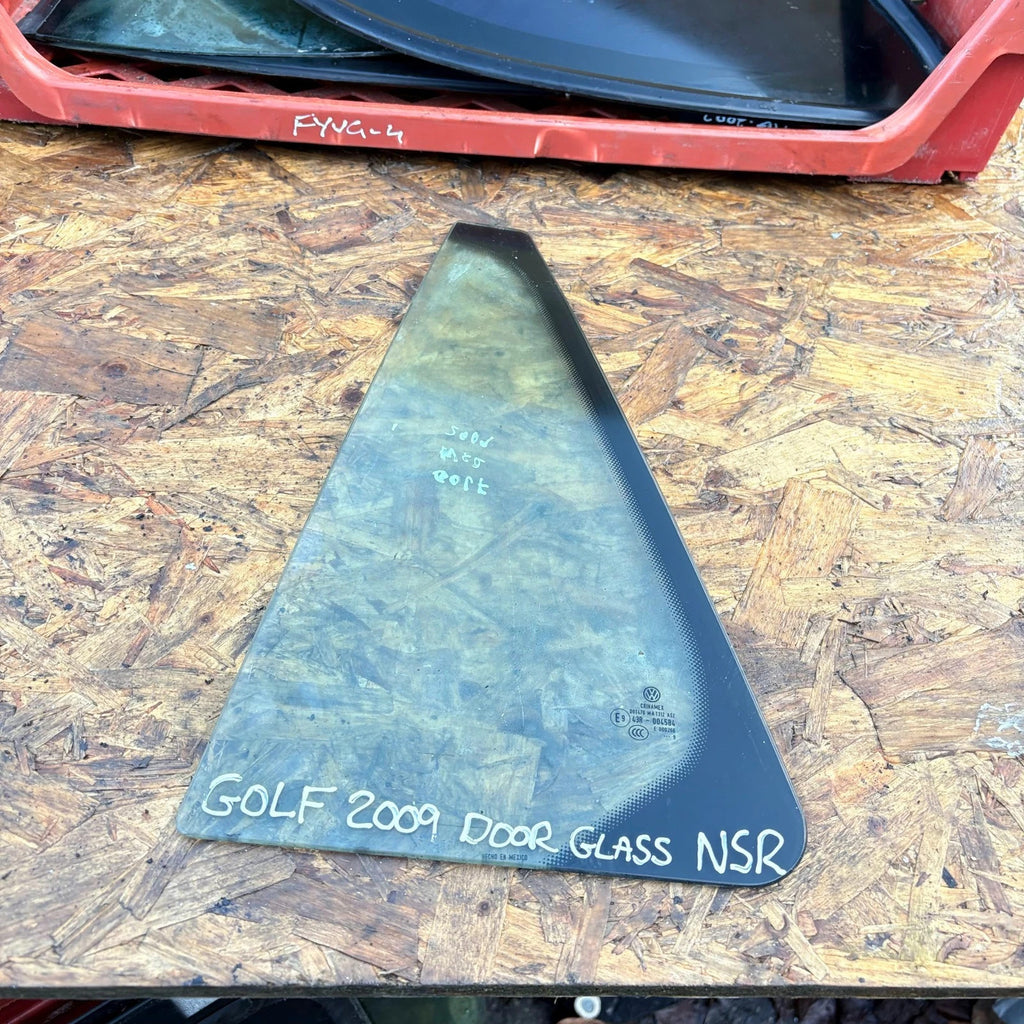 VOLKSWAGEN GOLF 2009 Left Passenger Rear Quarter Glass