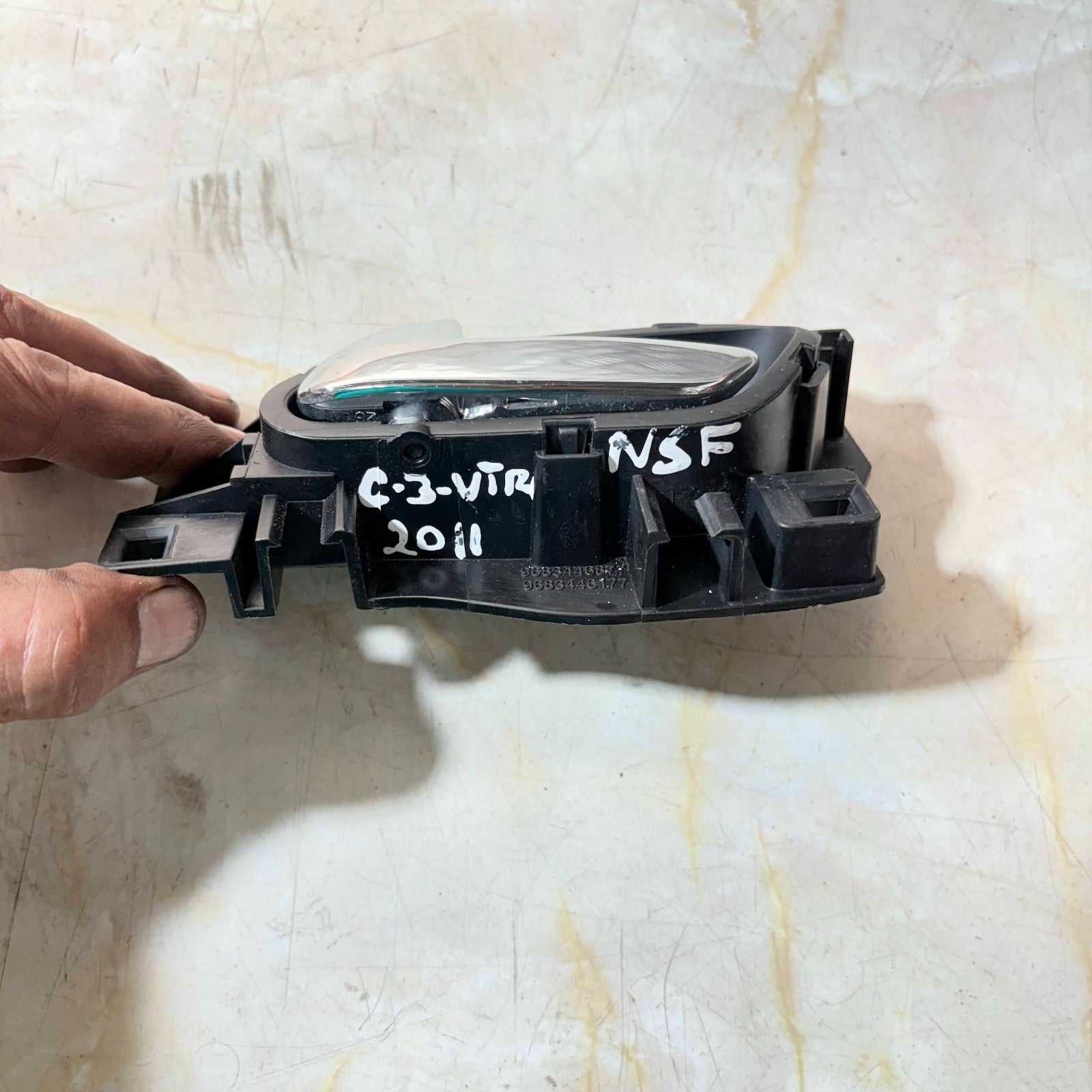 Citroen C3 2011 Left Passenger Front Interior Door Handle 9683446177