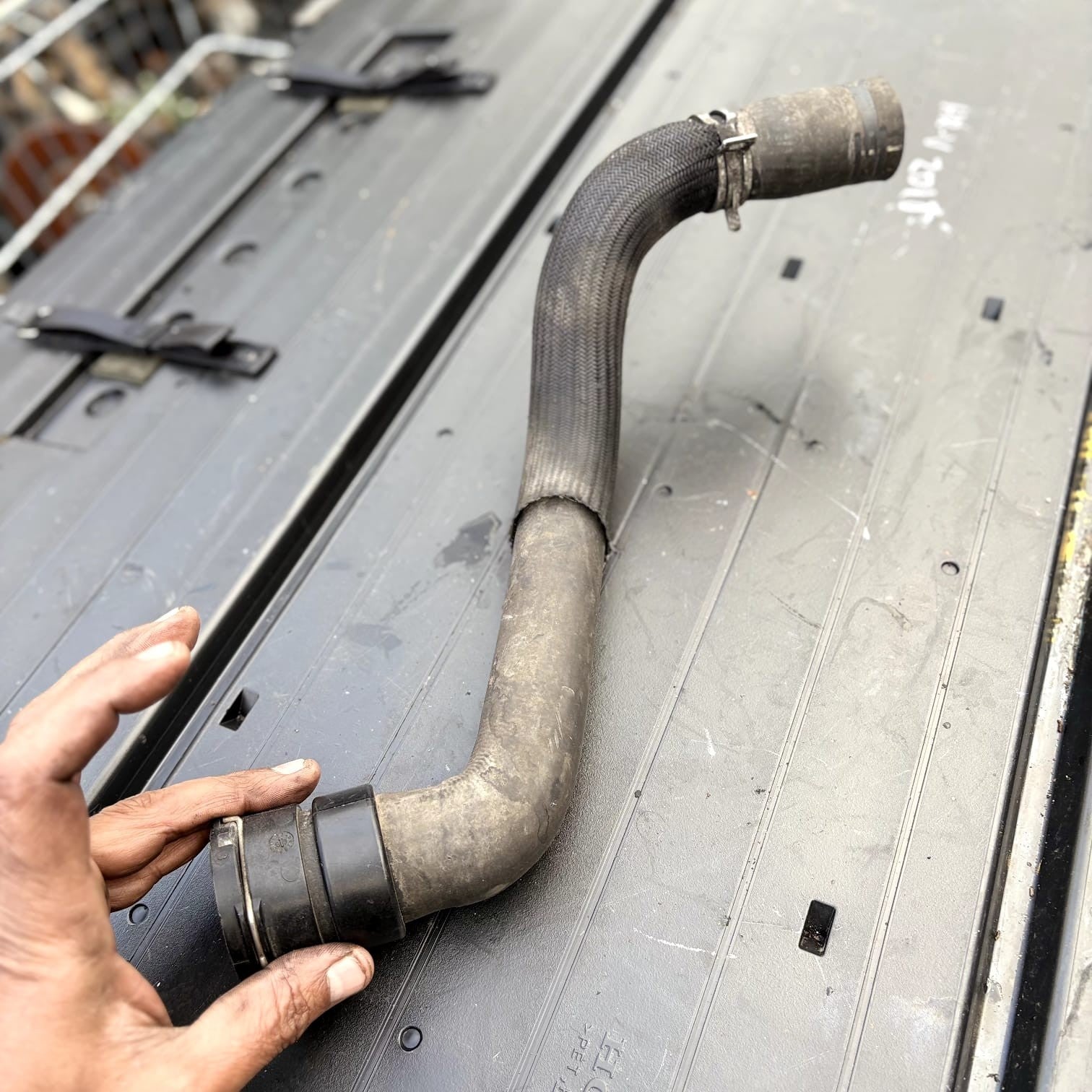 Land Rover Freelander 2 L359 Radiator Top Hose LR006135 6G91-8260-MD 2006-2014