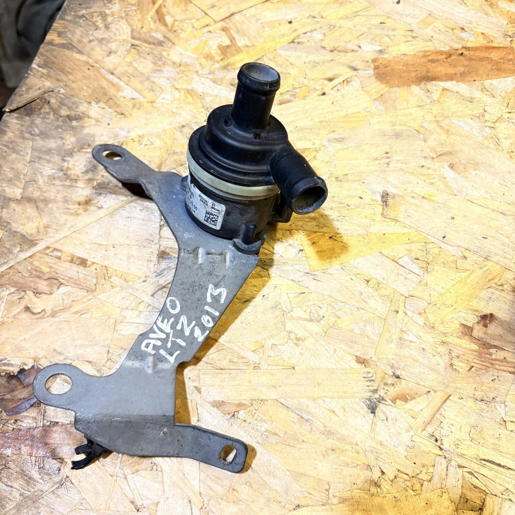 Chevrolet Aveo 2013 Electric auxiliary coolant water pump 12402150201 Petrol