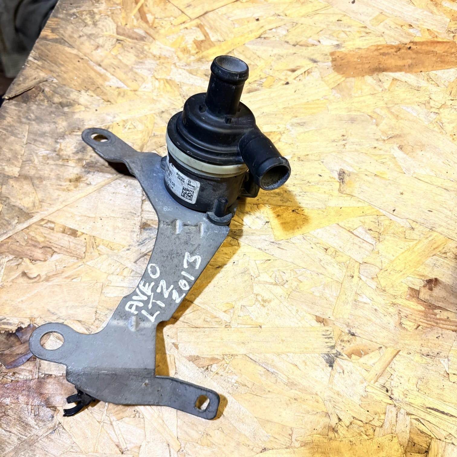 Chevrolet Aveo 2013 Electric auxiliary coolant water pump 12402150201 Petrol