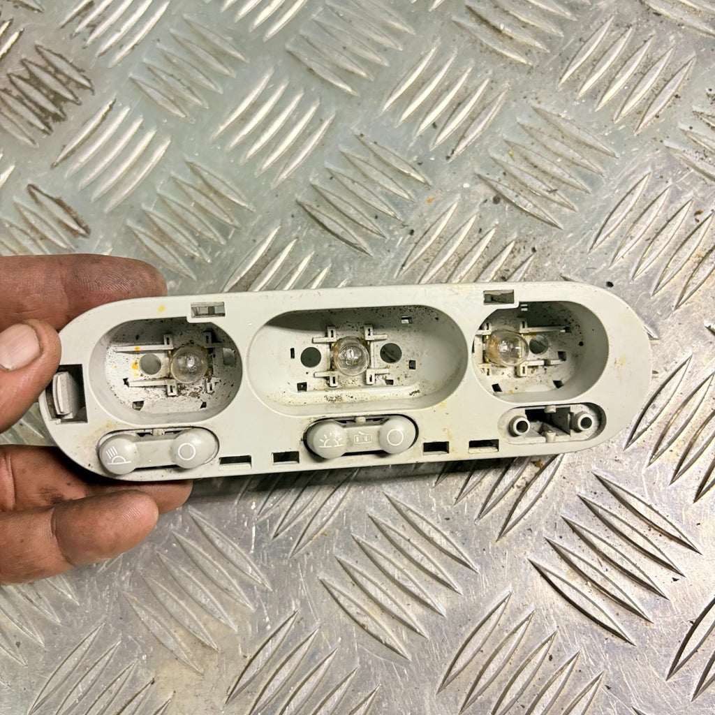 Nissan Micra 2008 Centre Interior Light