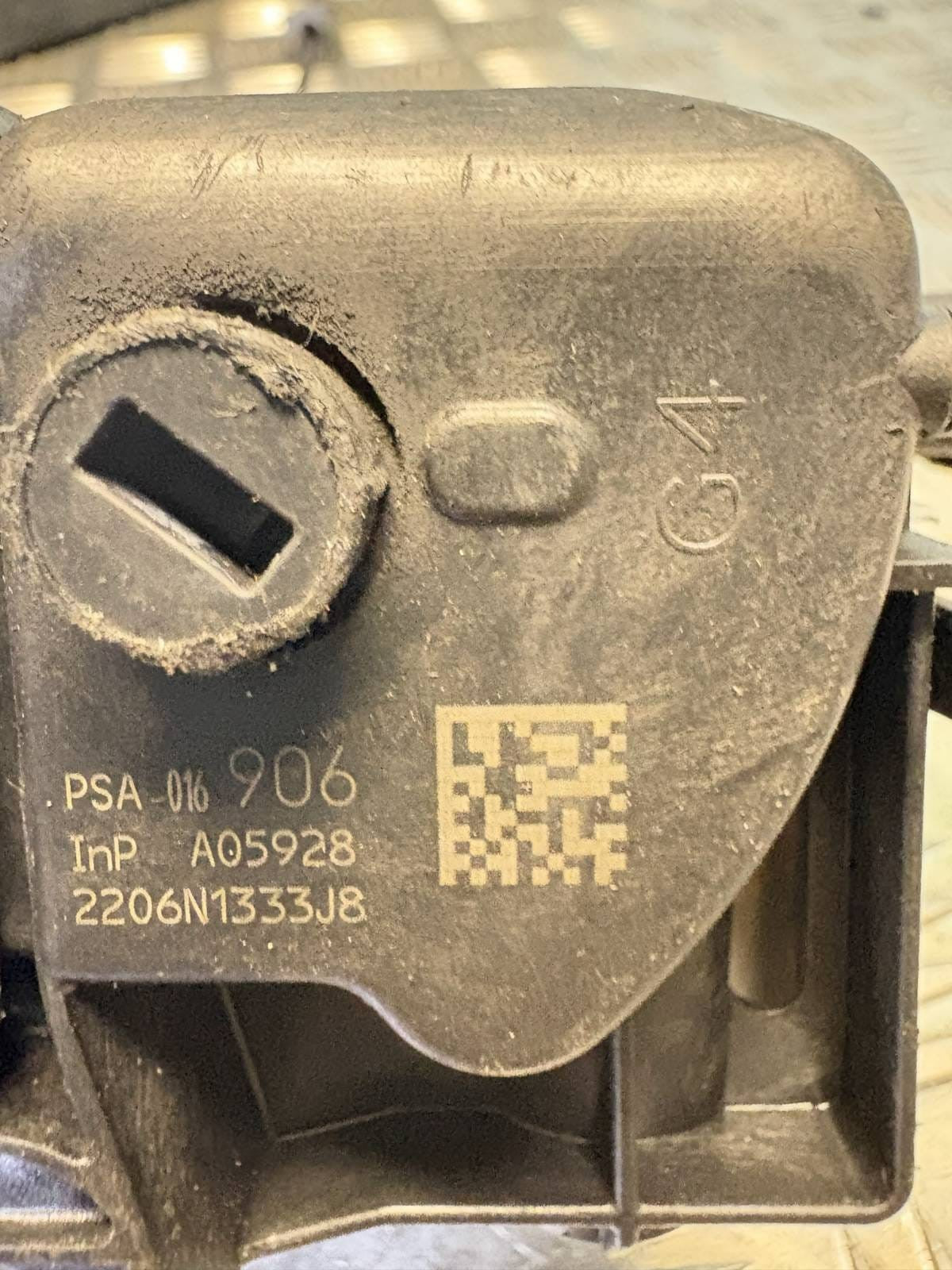 CITROEN C4 CACTUS REAR LEFT PASSENGER SIDE DOOR LOCK MECHANISM 2016