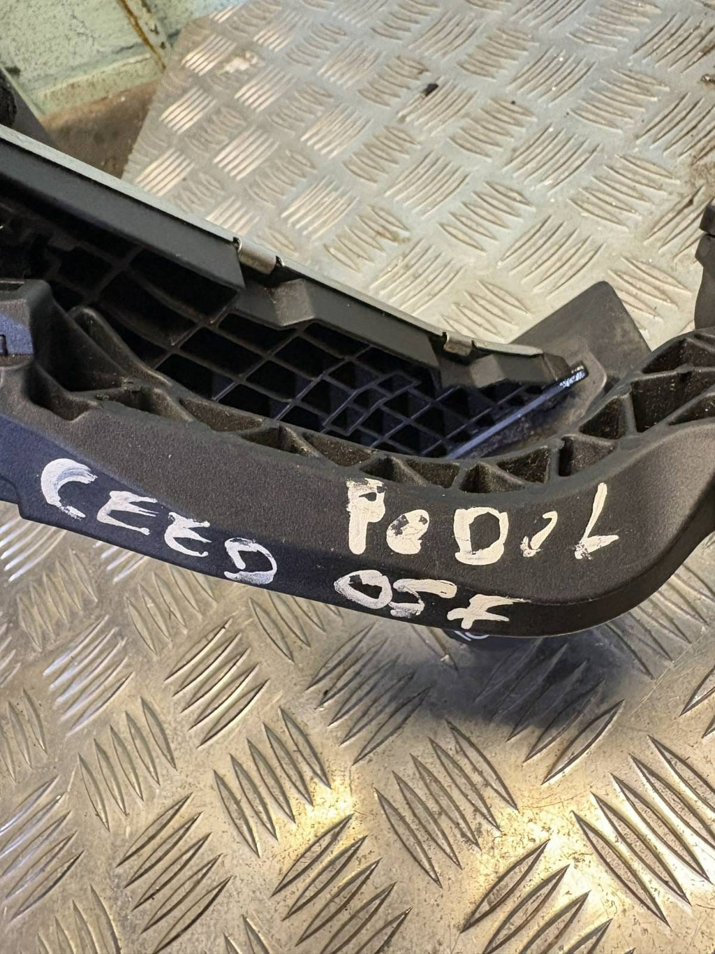 HYUNDAI I20 MK2 2018 ACCELERATOR THROTTLE PEDAL 32700-XXXXX