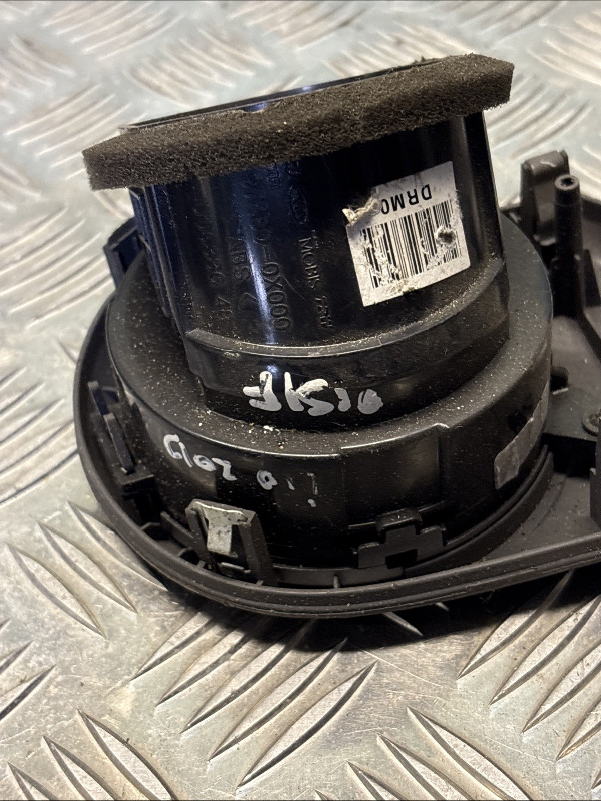 2008-2013 HYUNDAI I10 DRIVER SIDE FRONT DASHBOARD AIR VENT 847610X900KZ