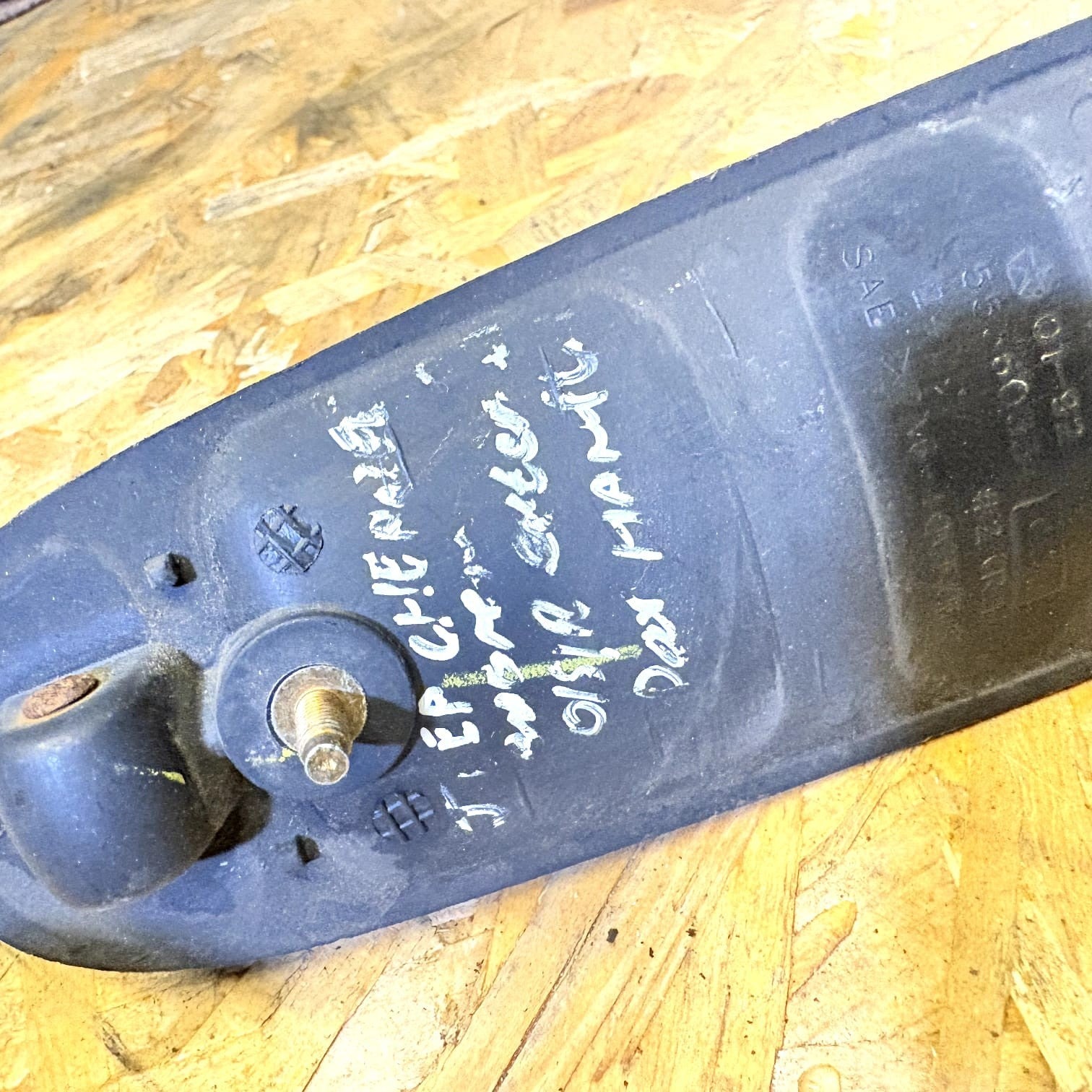 JEEP KJ CHEROKEE LIBERTY DOOR HANDLE DRIVER REAR 55360334