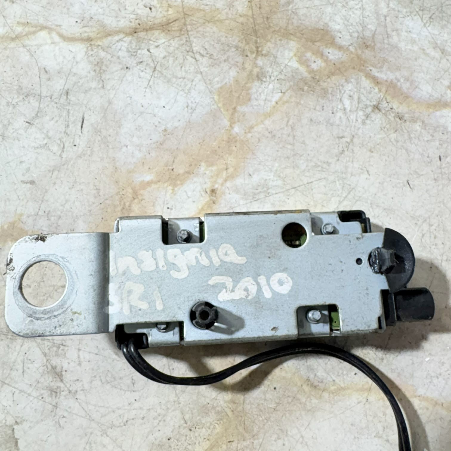 Vauxhall Insignia Mk1 2008-2013 Hatchback Rear Window Aerial Amplifier 13270681
