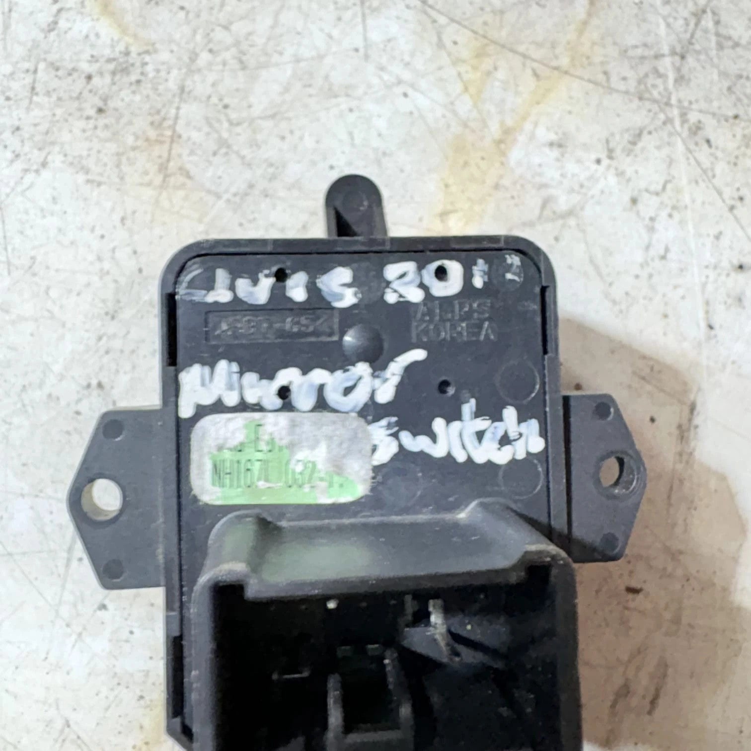 HONDA CIVIC Hatchback FK8 Type-R Mirror Adjustment Switch 35190-T6A-J01 2012